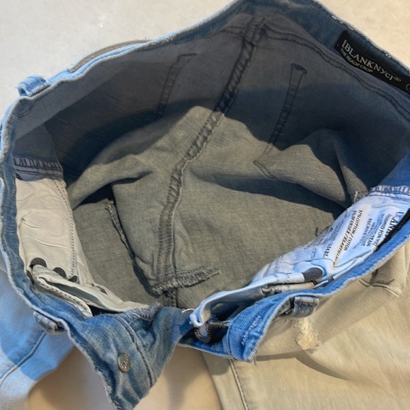 Blank NYC the Reade Crop jeans. Sz 26 - Picture 4 of 8